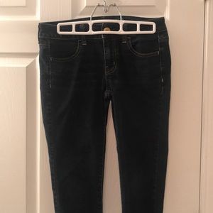 American Eagle- dark wash jeggings - Size 2 Short